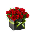 Petit Redish Box with Personalised Mug 1